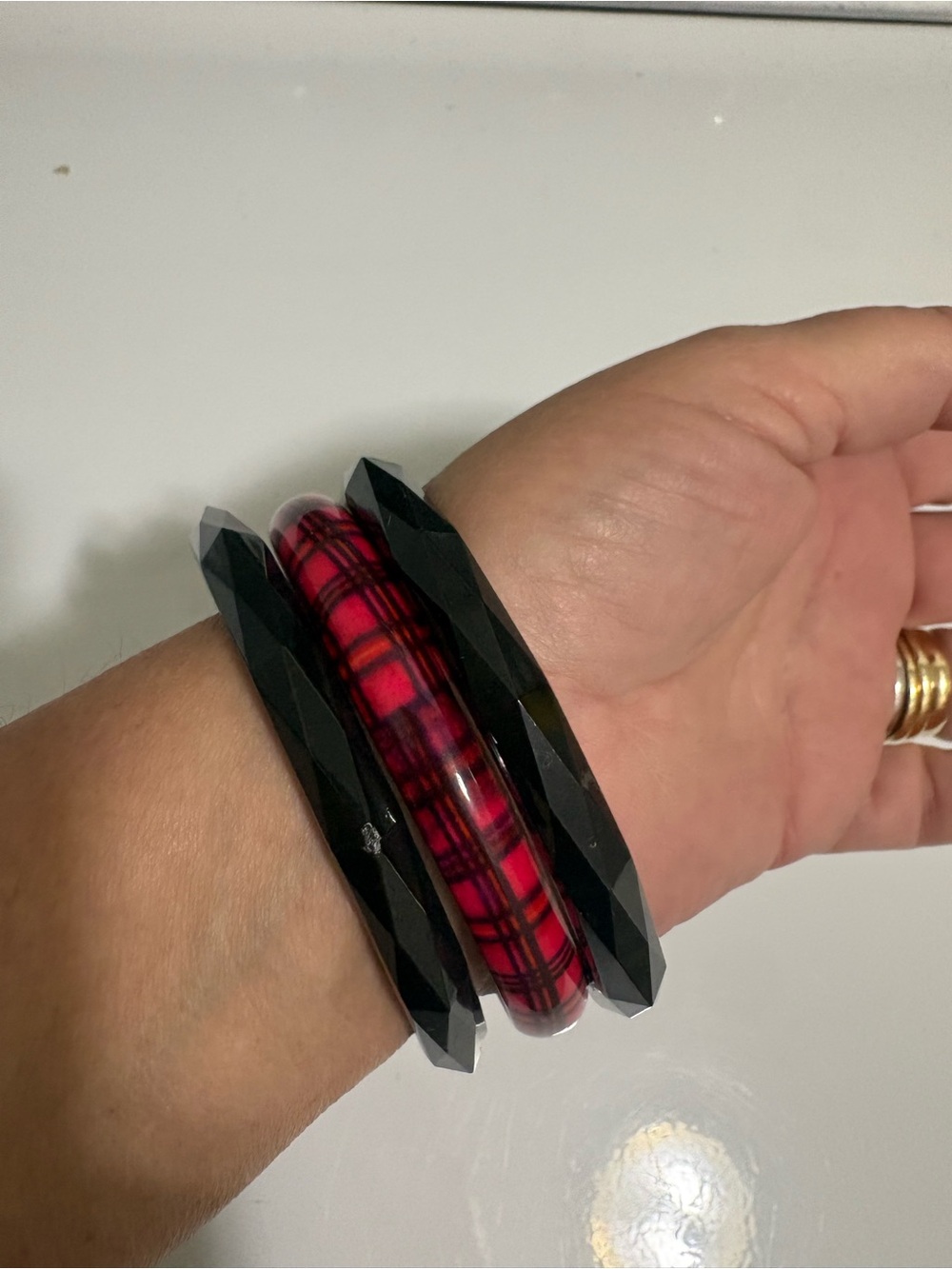 Black and Red Plaid Women's Bangle Bracelet Set